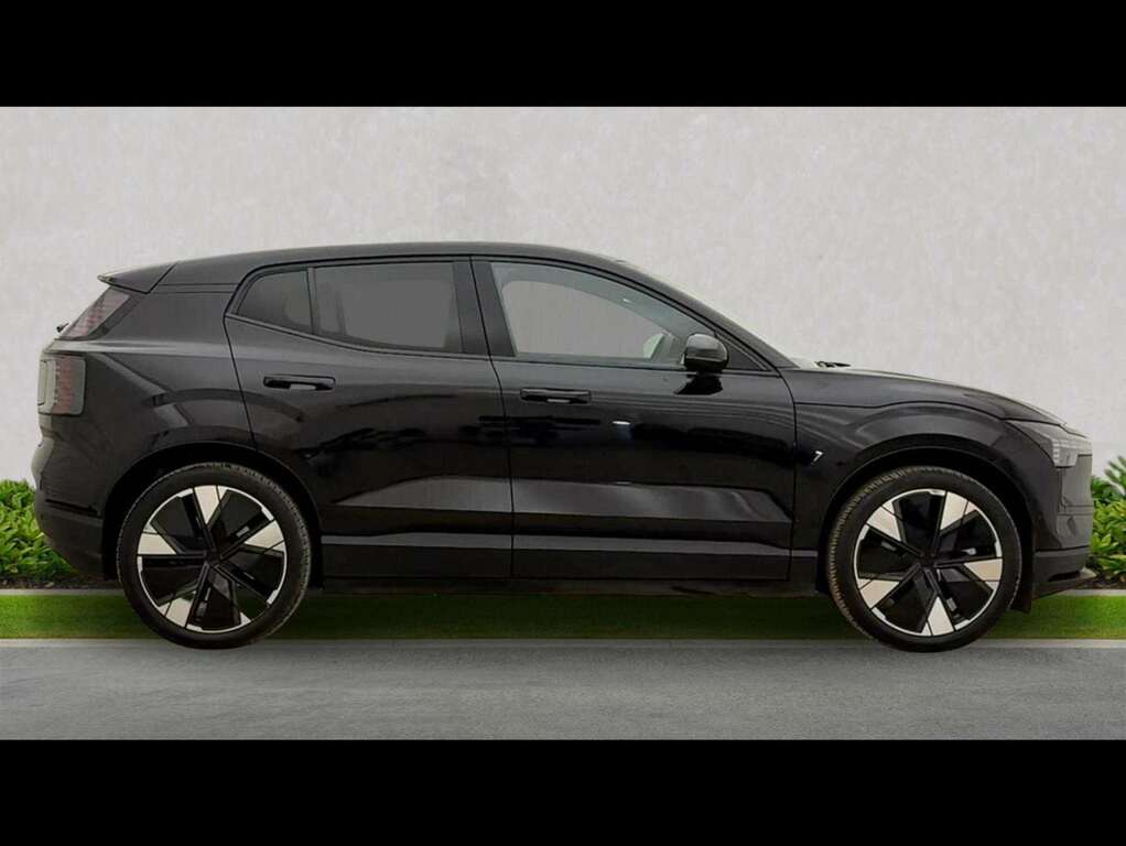 Volvo EX30 315Kw Twin Motor Performance Ultra 69Kwh OY75LNJ Black #3
