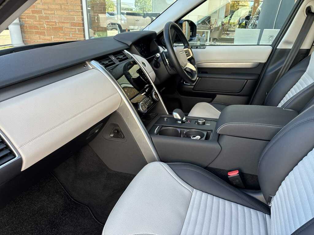 Land Rover Discovery 3.0 D350 Dynamic Hse KT74EOU Silver #3