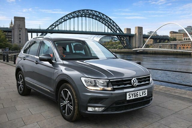 Volkswagen Tiguan 2.0 Tdi Bluemotion Tech Se 4Motion Euro 6 S S Grey