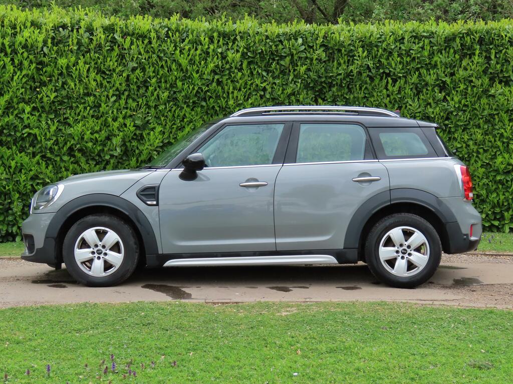 Mini Countryman 1.5 Cooper Suv Euro 6 Ss 136 FD67NUJ Grey #4