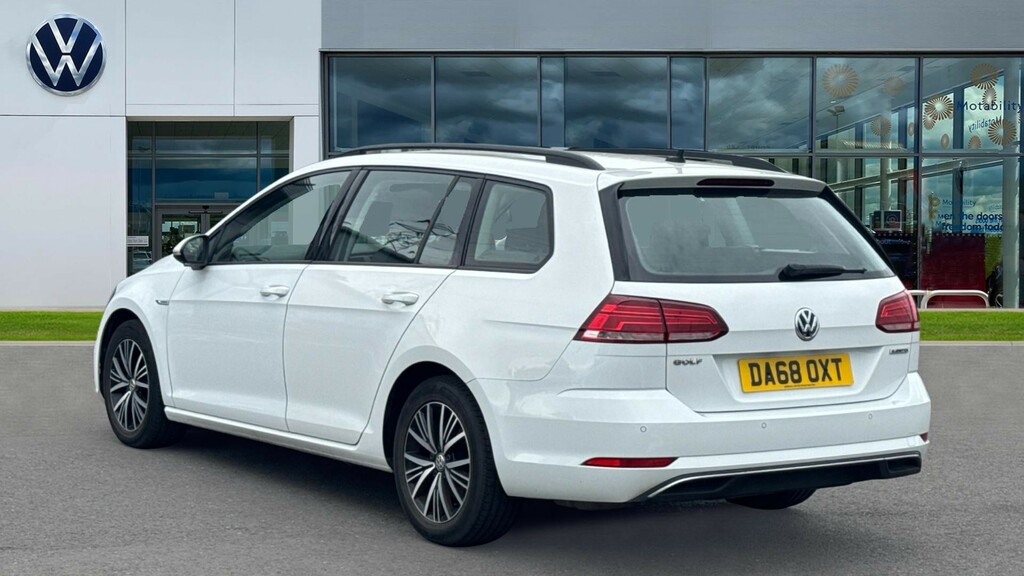 Volkswagen Golf Golf 1.5 Tsi Evo Se Dsg Nav DA68OXT White #3