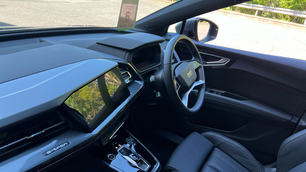 Audi Q4 E Tron Q4 210Kw 45 82Kwh S Line Leather KJ25FKS Grey #2