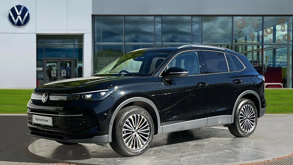 Volkswagen Tiguan Tiguan 1.5 Etsi 150 Match Dsg KY75PHF Black #6