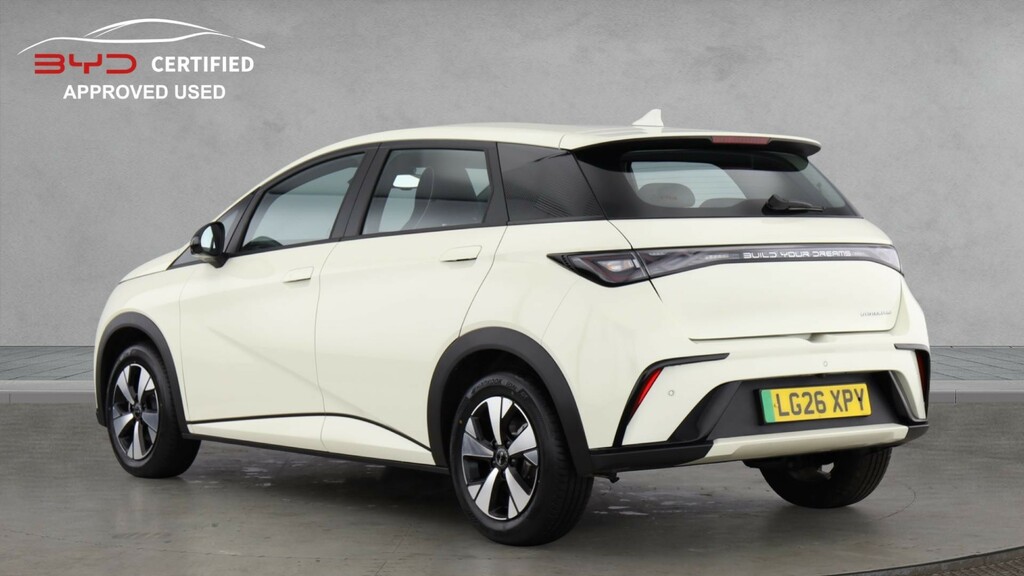 Byd Dolphin Dolphin 70Kw Active 44.9Kwh LG26XPY White #4