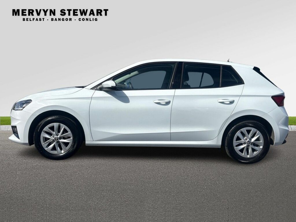 Skoda Fabia Se Comfort 1.0 Mpi 80 Ps 5G Man 2023 CMZ7778 White #5