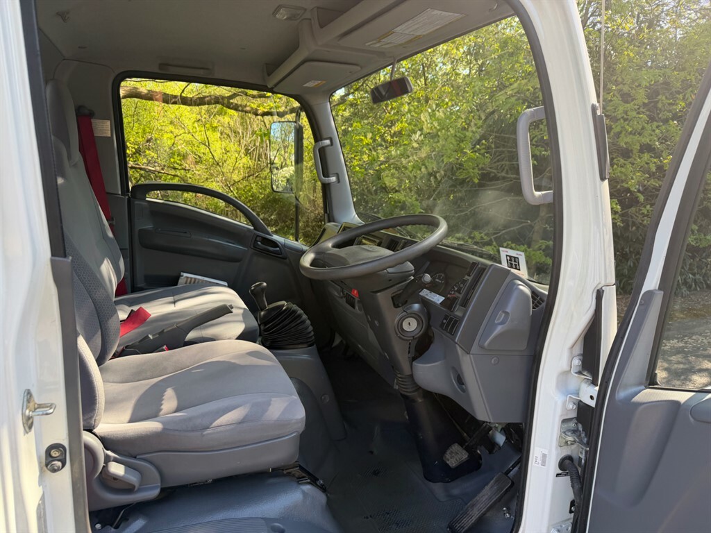 Isuzu  3.0L 3.0Td N35.120 Trw Tipper Euro 5 White #8