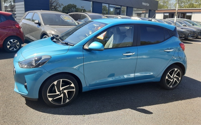 Hyundai I10 1.2 Premium Hatchback Euro 6 Ss YH23ZBG Blue