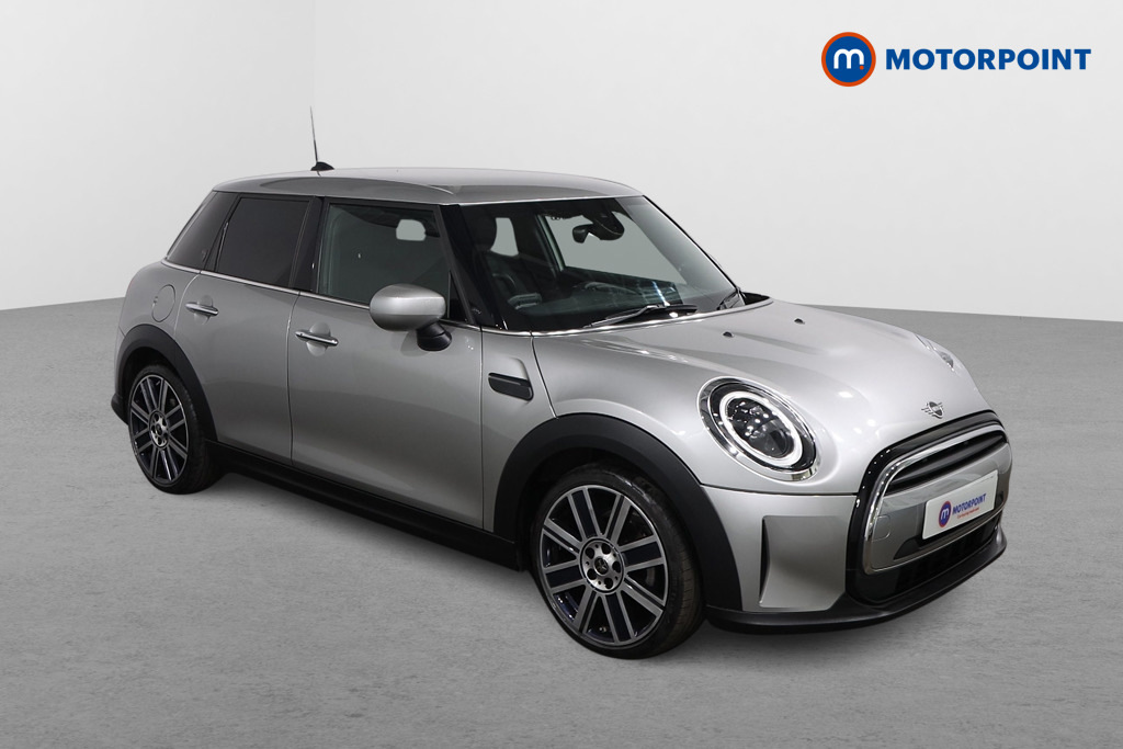 Mini Hatch 1.5 Cooper Exclusive Premium Silver