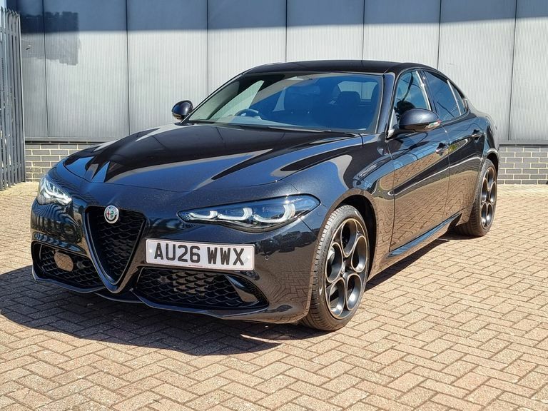 Alfa Romeo Giulia 2.0 Turbo Intensa AU26WWX Black #2