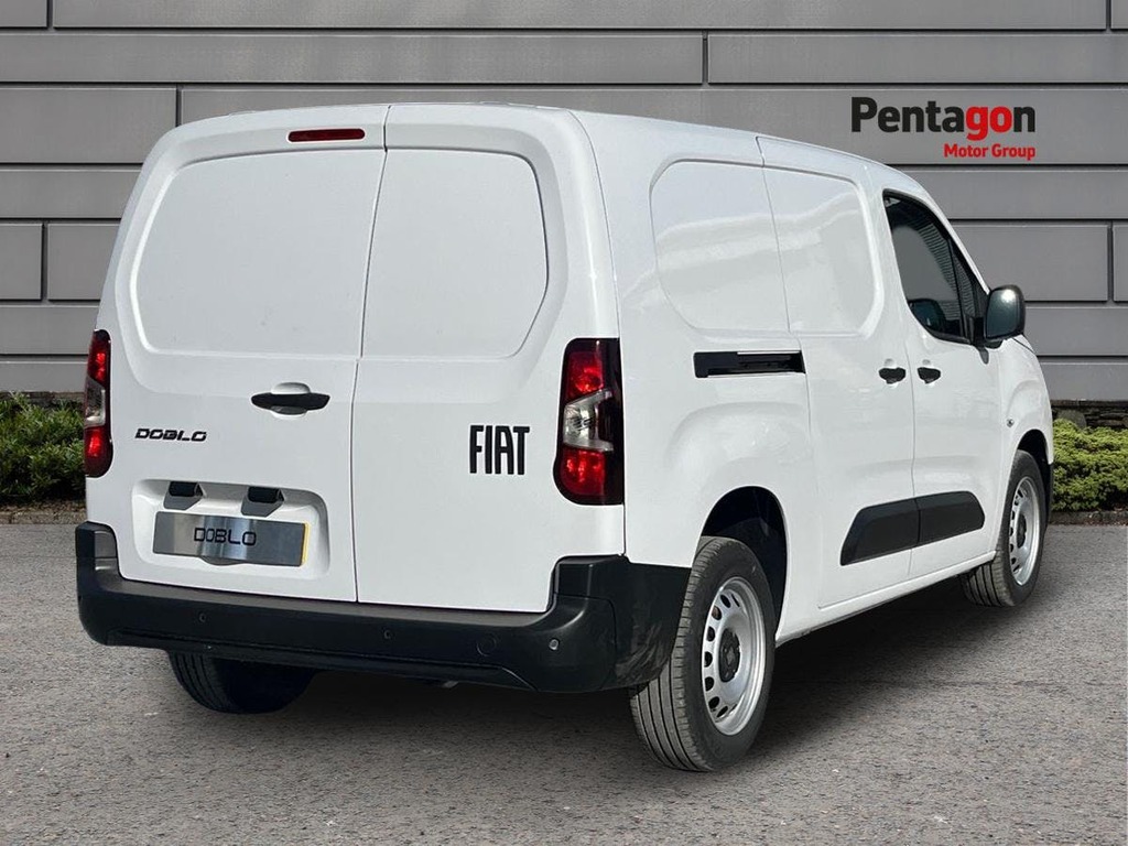 Fiat Doblo 1.5 Multijet3 1000Kg Panel Van 6Dr L CX26EPA White #4
