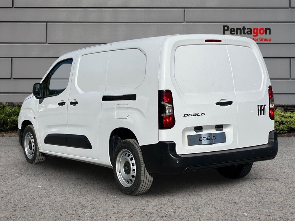 Fiat Doblo 1.5 Multijet3 1000Kg Panel Van 6Dr L CX26EPA White #2