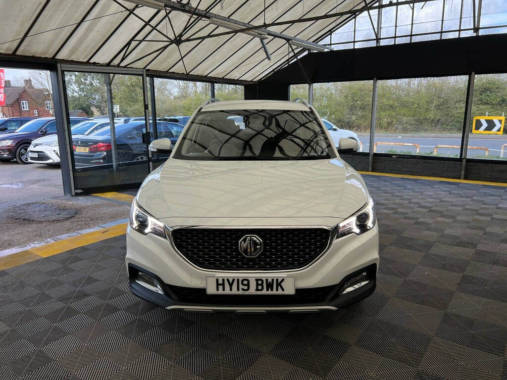 MG ZS Suv HY19BWK White #3