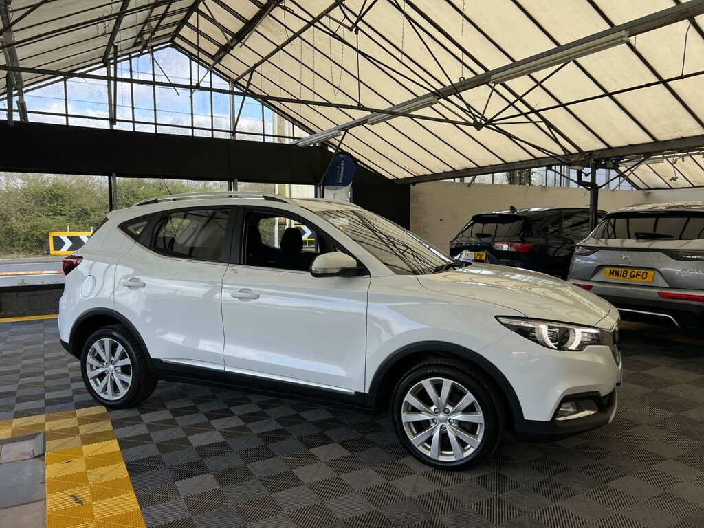 MG ZS Suv HY19BWK White #2