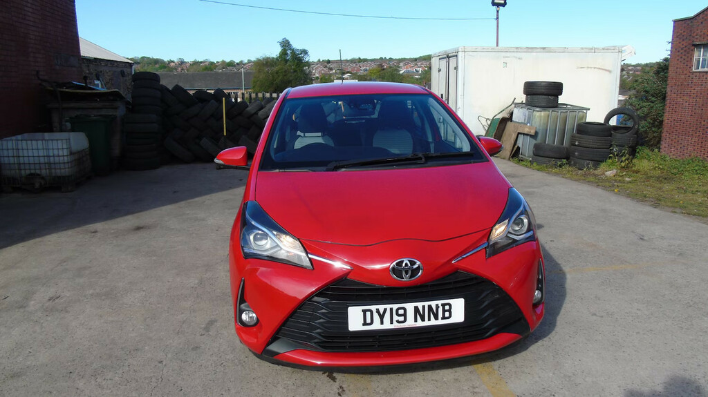 Toyota Yaris 1.5 Vvt-i Icon Tech Hatchback DY19NNB Red #6
