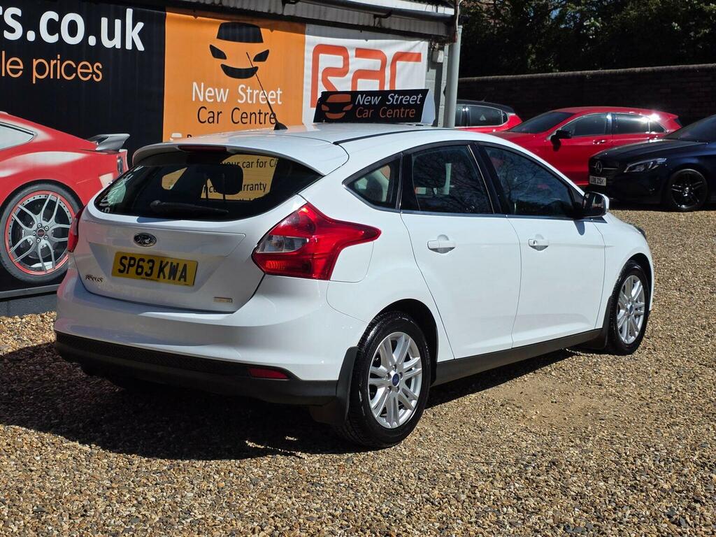 Ford Focus Hatchback 1.0T Ecoboost Titanium Euro 5 Ss SP63KWA White #5