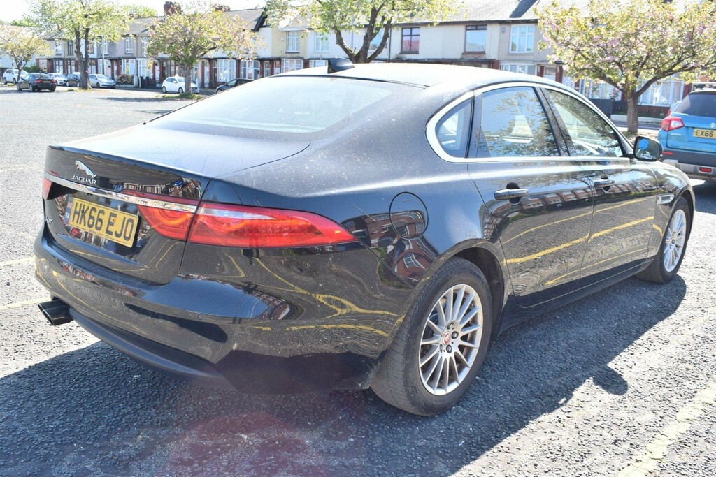Jaguar XF 2.0D Prestige Euro 6 Ss HK66EJO Black #2
