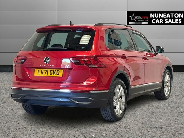 Volkswagen Tiguan 1.5 Tsi Life Suv Euro 6 Ss 1 LV71GKO Red #3