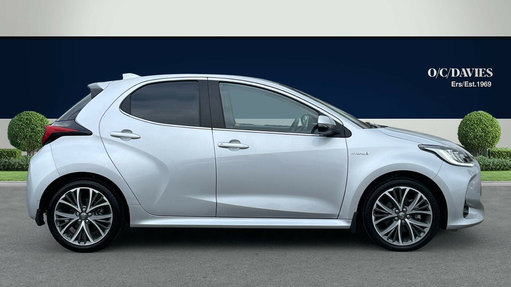 Toyota Yaris 1.5 Vvt-h Excel Hatchback Hybrid E-cvt CP21GVG Silver #2