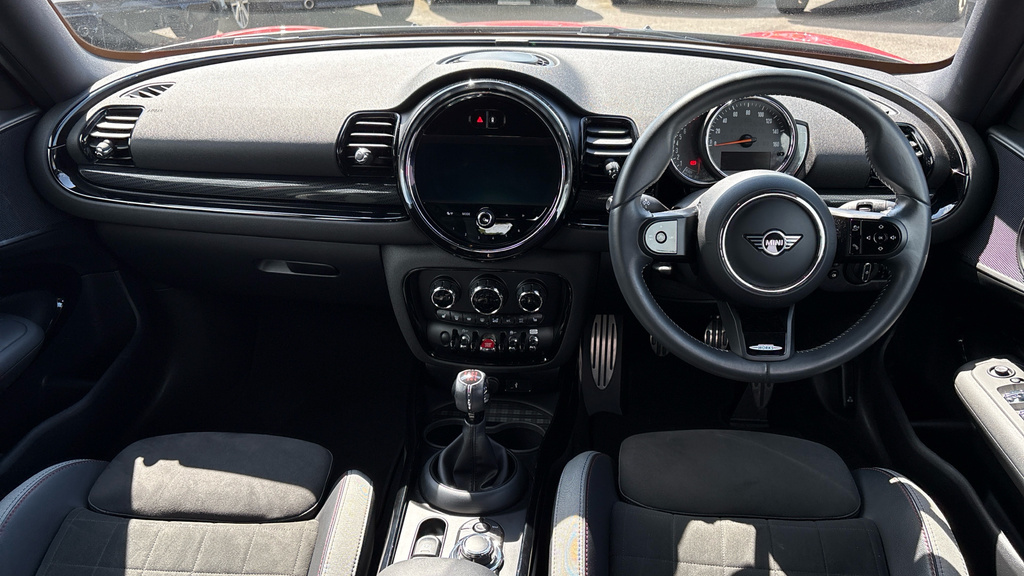 Mini Clubman Petrol WG22LNX Red #4