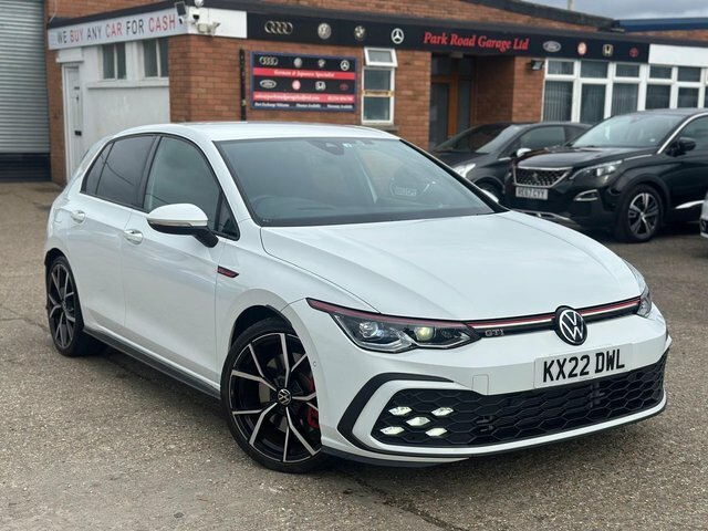 Volkswagen Golf Hatchback KX22DWL White