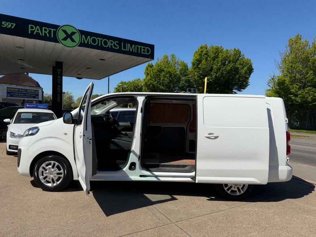 Vauxhall Vivaro 1.5 Turbo D 2900 Sportive L2 H1 Euro 6 S S DY21OME White #5