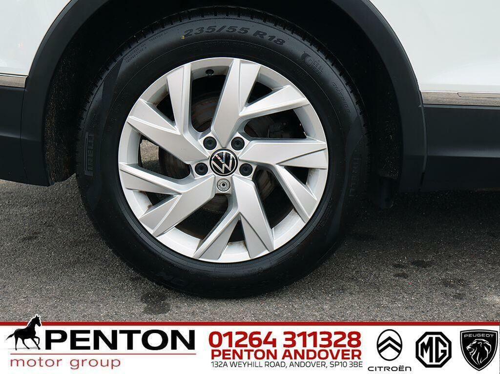 Volkswagen Tiguan 1.5 Tsi Life Euro 6 Ss HD21SJV White #6
