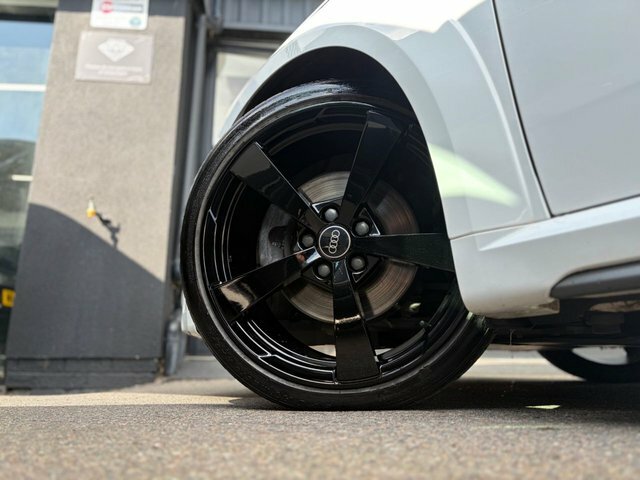 Audi TT 2.0 Tfsi 40 S Line Coupe S Tronic Euro YY70MKO White #3