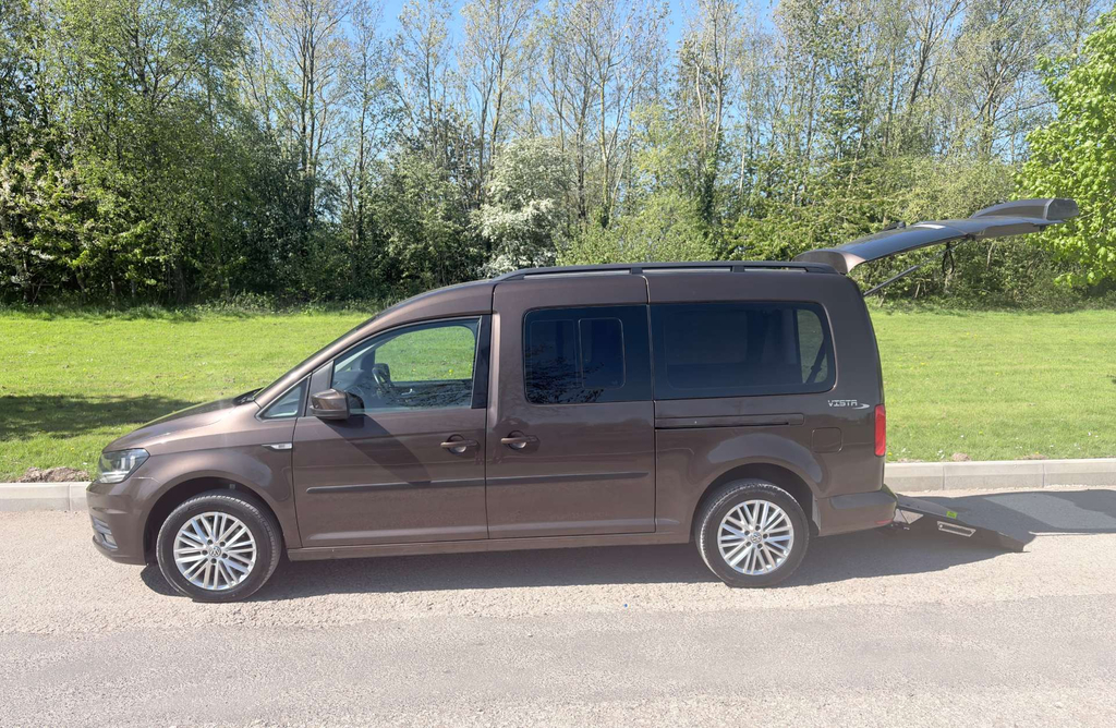 Volkswagen Caddy Maxi Life C20 Allied Wheelchair Accessible Vehicle Wav Dis 