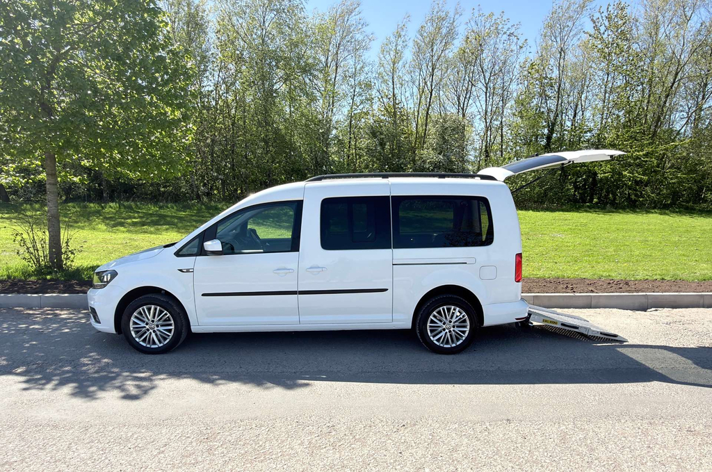 Volkswagen Caddy Maxi Life Dsg C20 Wheelchair Accessible Vehicle Wa