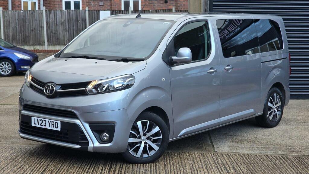 Toyota Proace Verso Mpv 2.0D Family Medium Mpv Mwb Euro 6 Ss 5 Grey #2
