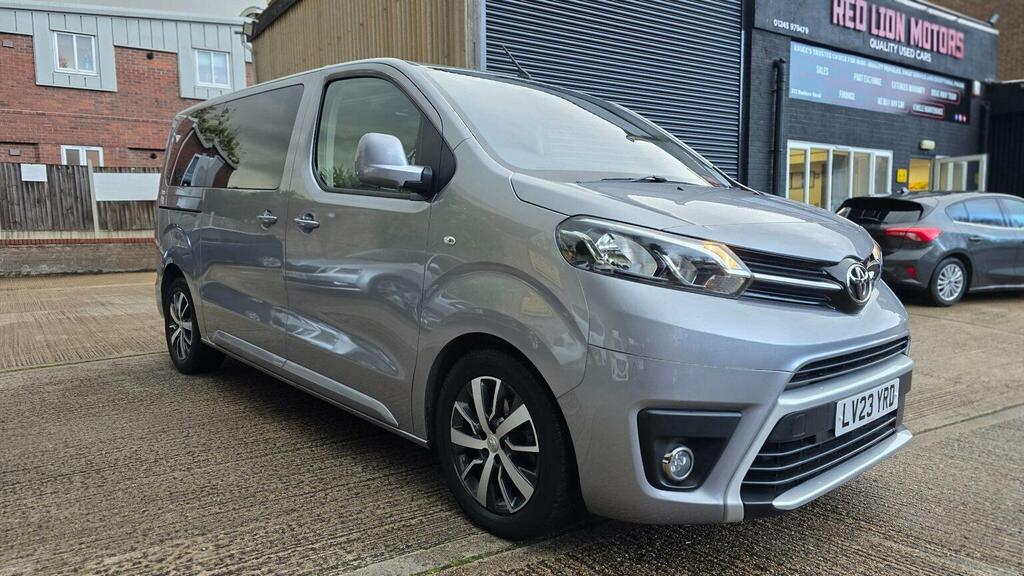 Toyota Proace Verso Mpv 2.0D Family Medium Mpv Mwb Euro 6 Ss 5 Grey #4