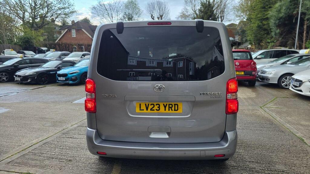 Toyota Proace Verso Mpv 2.0D Family Medium Mpv Mwb Euro 6 Ss 5 Grey #6