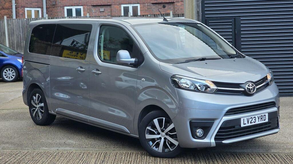 Toyota Proace Verso Mpv 2.0D Family Medium Mpv Mwb Euro 6 Ss 5 Grey