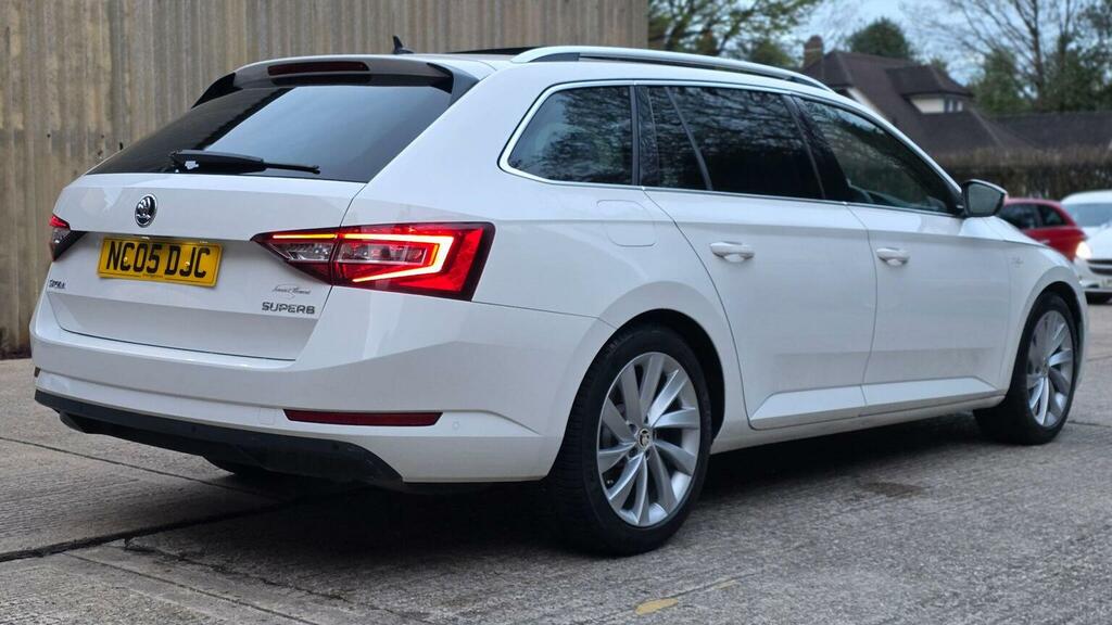 Skoda Superb Estate 2.0 Tsi Laurin Klement Dsg Euro 6 Ss 5 White #6