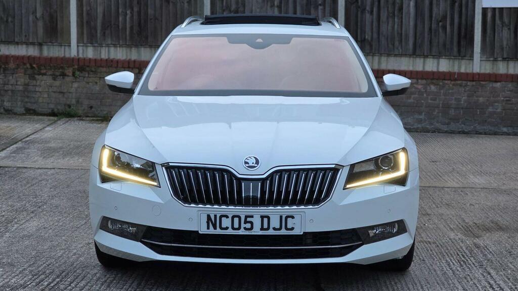 Skoda Superb Estate 2.0 Tsi Laurin Klement Dsg Euro 6 Ss 5 White #3