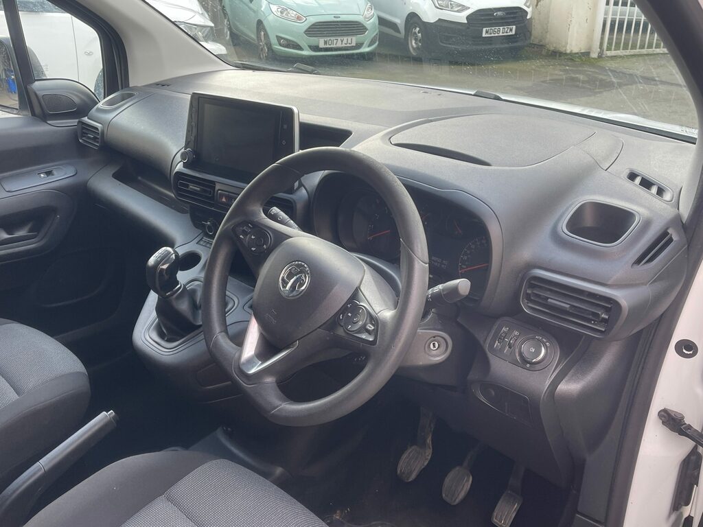 Vauxhall Combo 1.5 Combo 2300 Sportive Ss 100.6 Bhp DL70KZS White #6