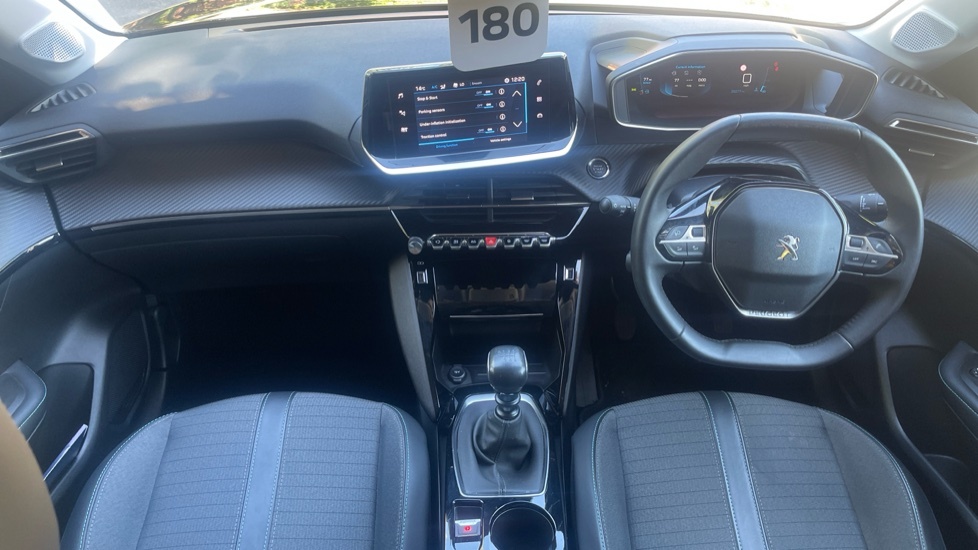 Peugeot 208 1.2 Puretech Allure Premium Hatchback M FL22DTY  #4