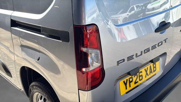 Peugeot Partner 1.5 Bluehdi 1000 Professional Standard Panel Van 5 YP26XAB  #4