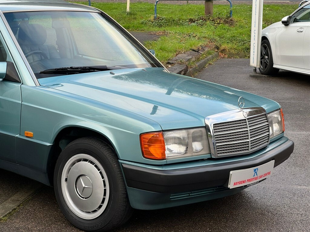 Mercedes-Benz 190 E Auto Blue #3