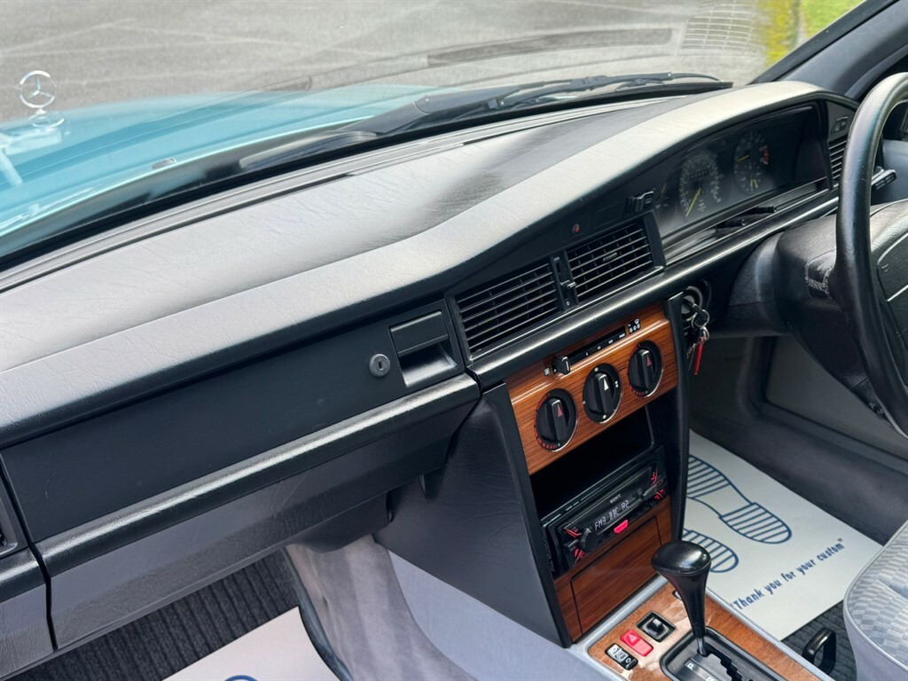 Mercedes-Benz 190 1.8 Le Limited Edition  #21