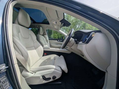 Volvo XC60 2.0 Xc60 Inscription YJ71PVA Blue #2