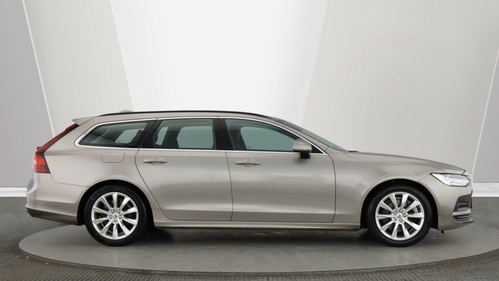 Volvo V90 Momentum, B4 Mild Hybrid Grey #4