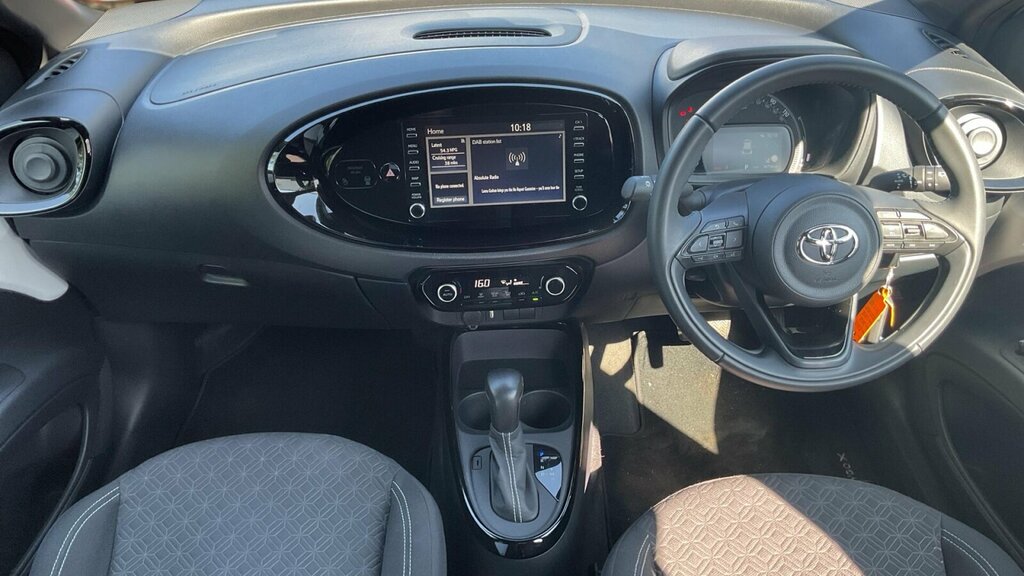 Toyota Aygo X 1.0 Vvt-i Edge X-shift Euro 6 Ss HG73BJE White #6