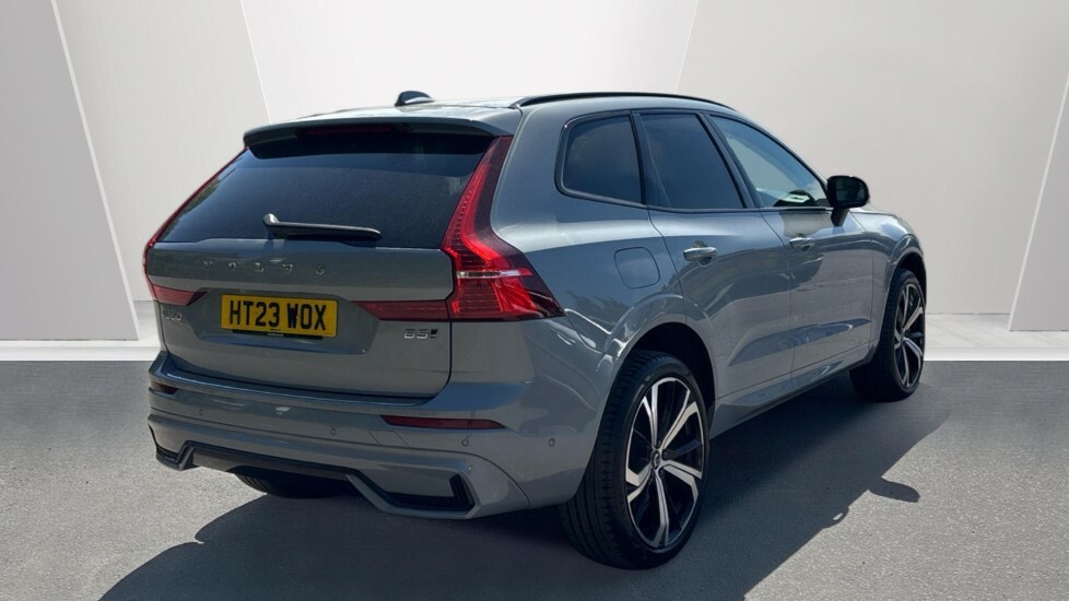 Volvo XC60 Ultimate, B5 Awd Mild Hybrid, Dark HT23WOX Grey #2