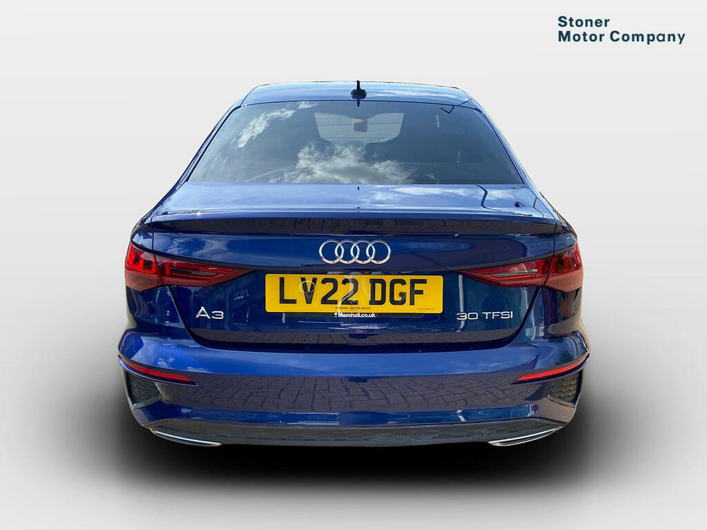 Audi A3 30 Tfsi S Line S Tronic LV22DGF Blue #4