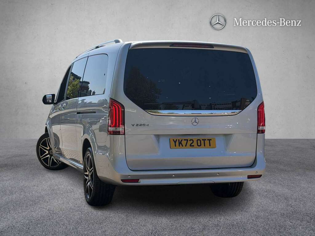 Mercedes-Benz V Class V220 D Amg Line 9G-tronic Extra Long 2023 YK72OTT Silver #2