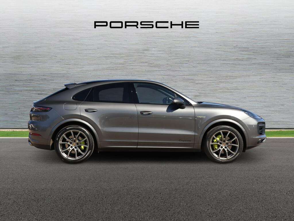 Porsche Cayenne V6 E-hybrid 2023 Grey