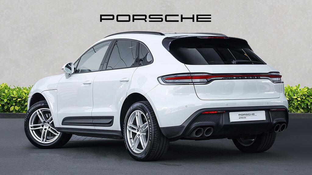 Porsche Macan 5dr Pdk RE74UVX White #2