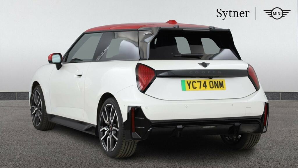 Mini Hatch 135Kw E Sport Level 3 41Kwh YC74ONM White #2
