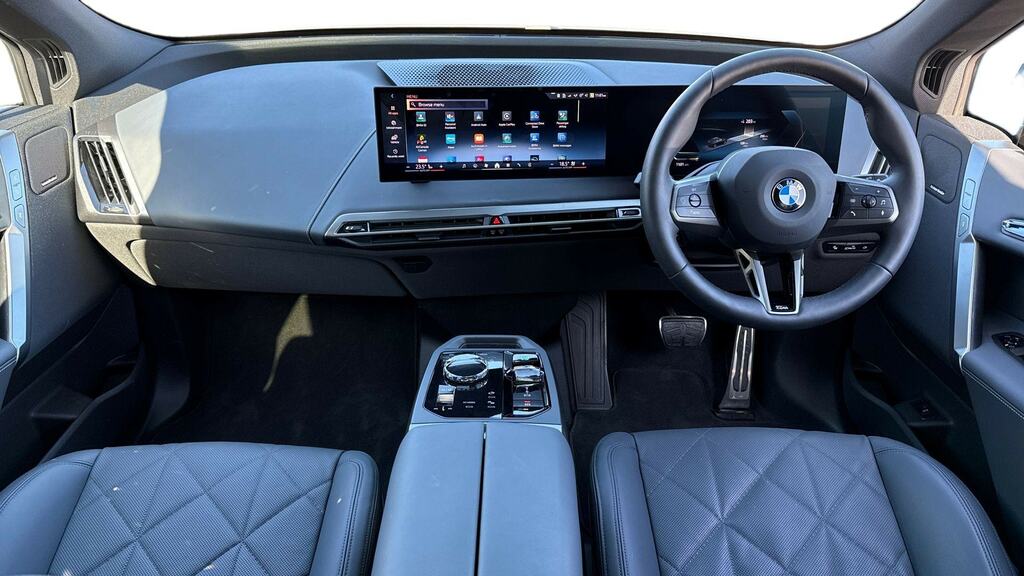 BMW iX 300Kw Xdrive45 M Sport 101Kwh Skylounge RV75XLM Grey #4